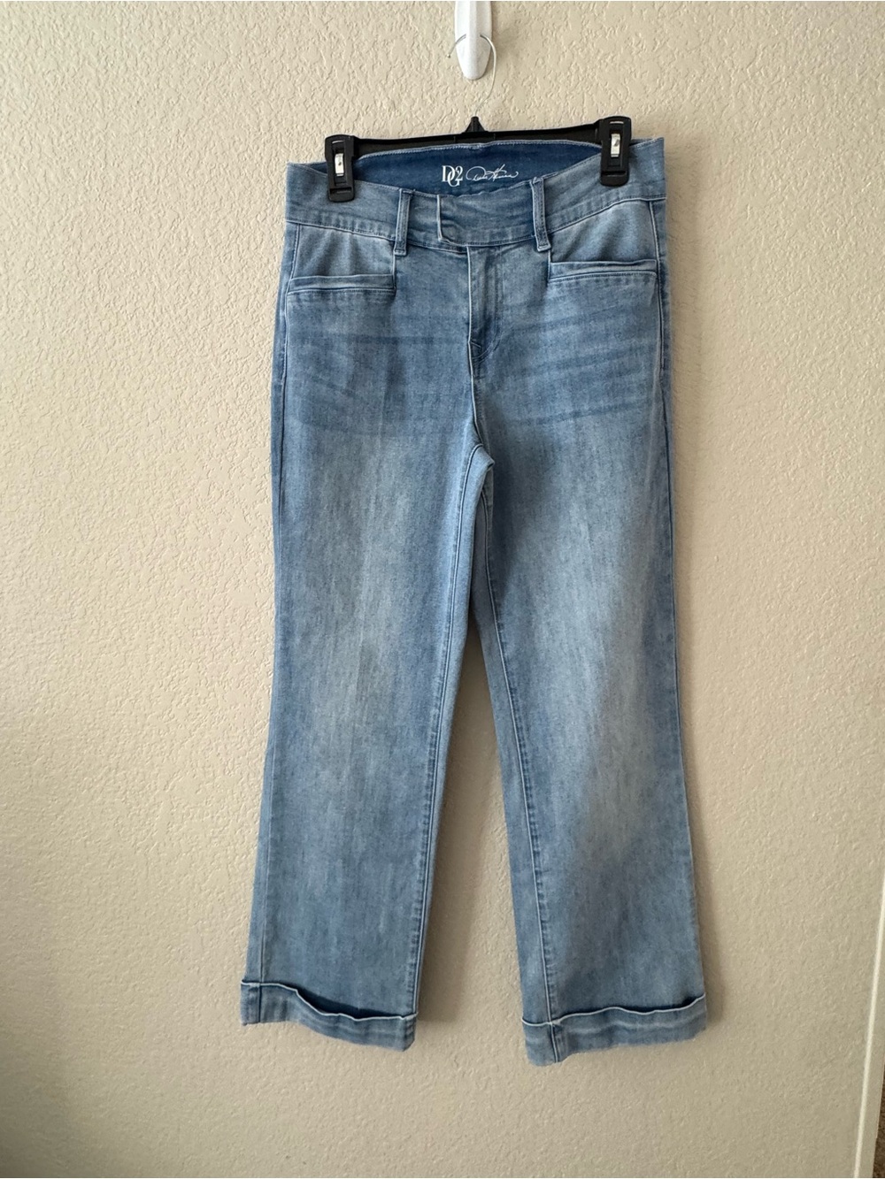 DG2 by Diane Gilman Light Blue Straight Leg Jeans